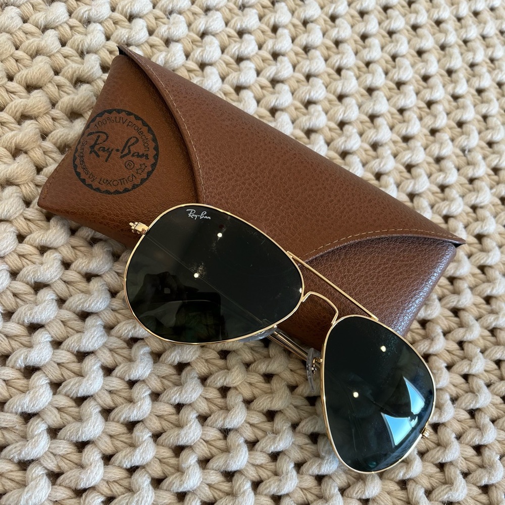 Gold Rayban Aviators